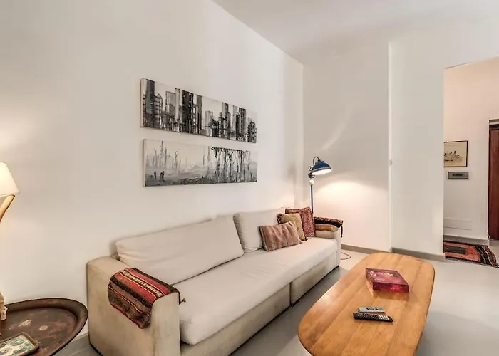 Via Provana San Giovanni 2 Bedroom Rome